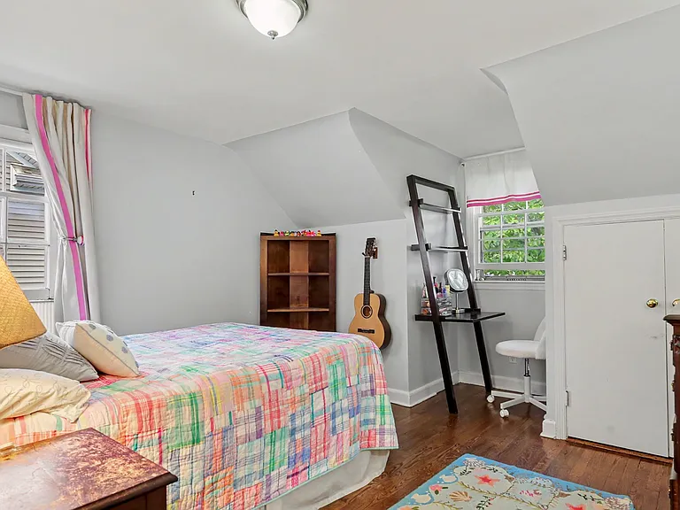 40 Oakwood Dr — Photo 11