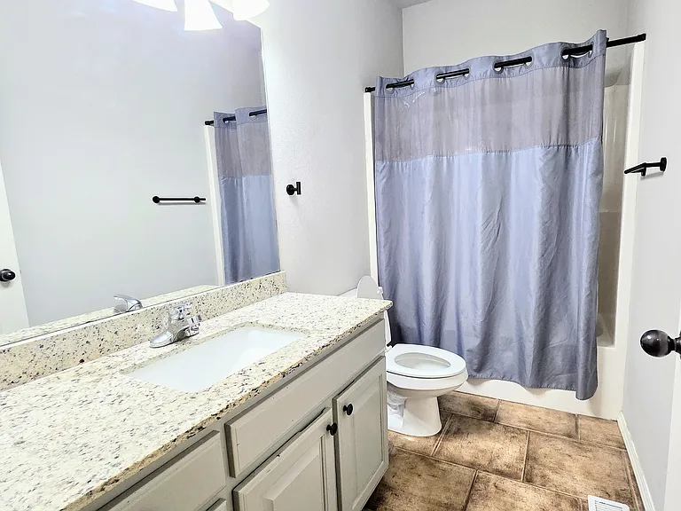 36 Westbury Dr — Photo 10