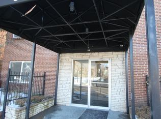 21 N Washington St APT 302, Denver, CO 80203