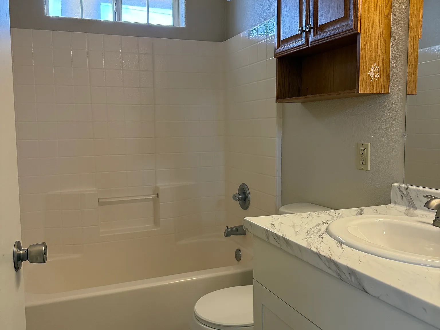 604 S 1st Ave — Photo 3