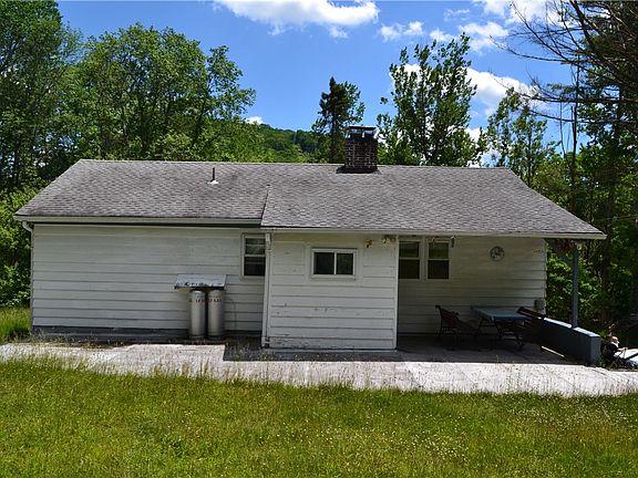 5th image of 549 Gavette Rd