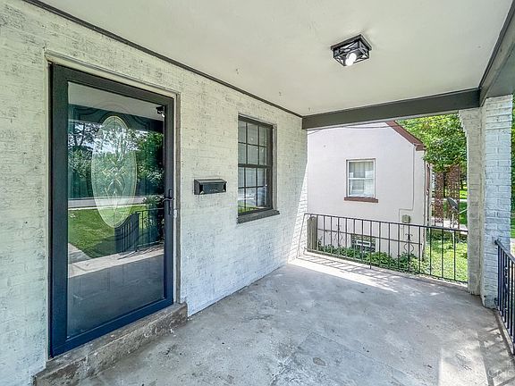 4th image of 2620 Canterbury Ave