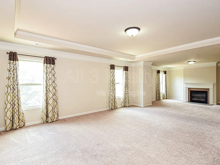 3738 Valley Spring Dr — Photo 12