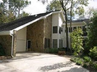 27 Grogans Point Rd, Spring, TX 77380