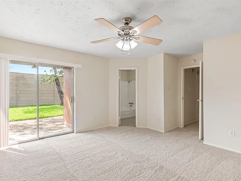 20035 Dawn Mist Dr — Photo 16