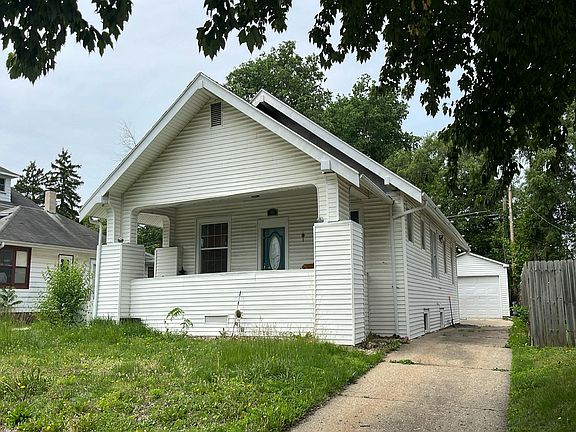 2nd image of 909 N 4th St