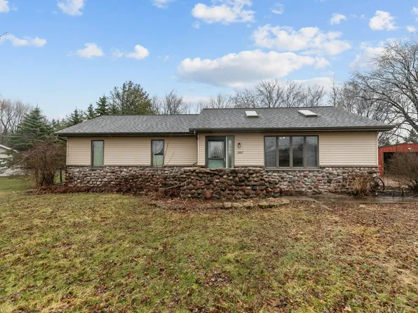 3507 W 20th Ave, Oshkosh, WI 54904