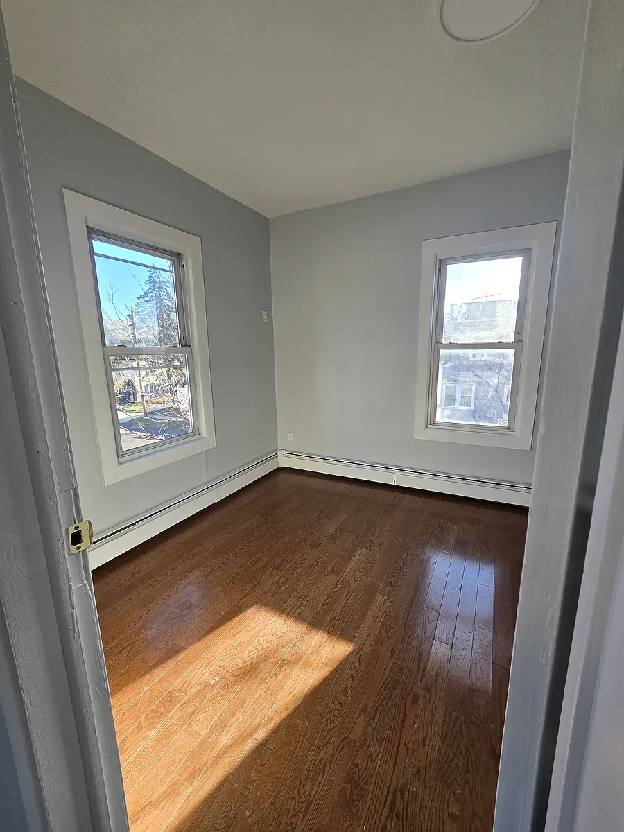 Building Photo - 1000-1004 Roselle St #2
