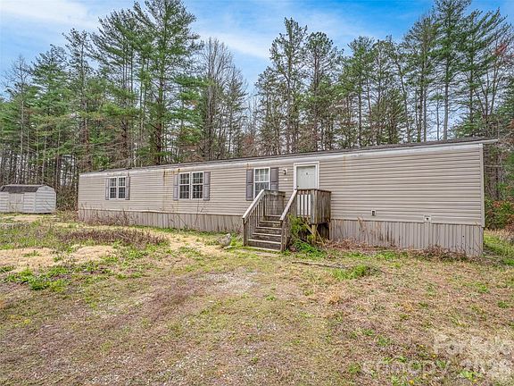 2nd image of 206 Chapman Hill Rd
