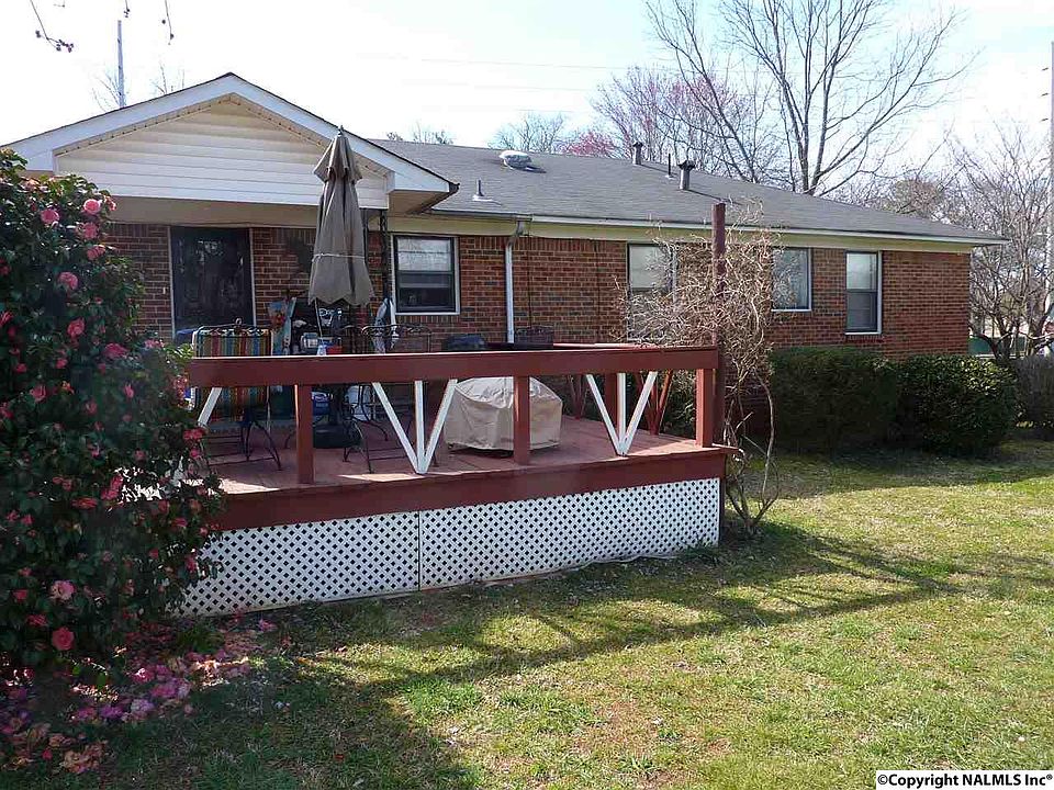 2nd image of 1812 Pulaski Pike NW