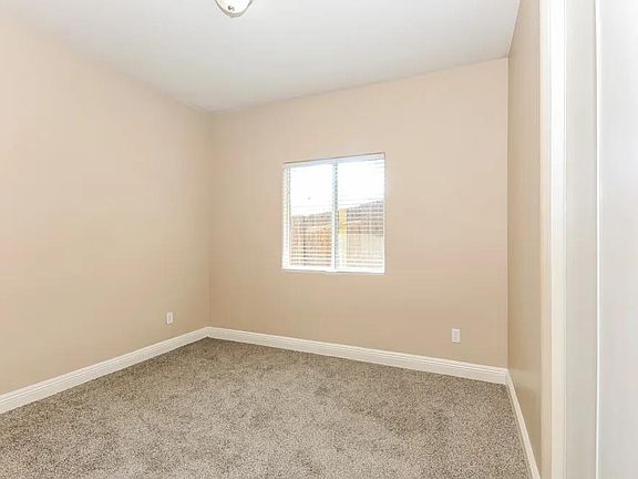 4th image of 12814 Westbury Dr