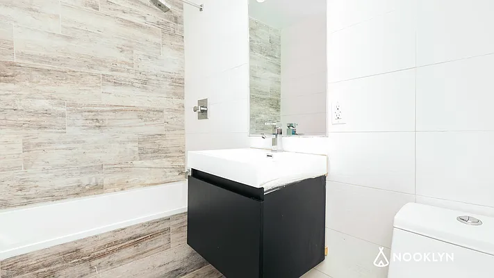 Rented by Nooklyn NYC LLC | media 19