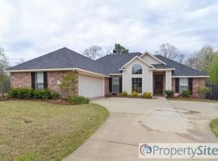10397 Plum Creek Dr, Shreveport, LA 71106