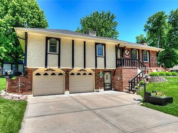12720 E Silver Ln, Independence, MO 64050