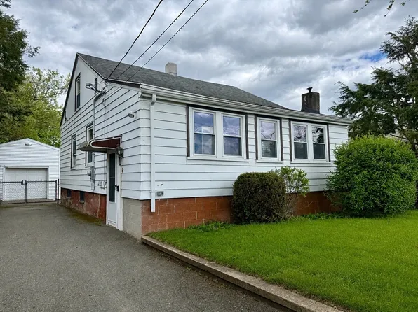 6 Jersey Ln, Danvers, MA 01923