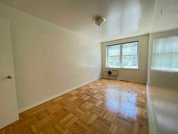 5th image of 243 E 81st St APT 2A