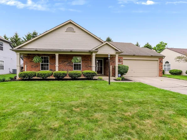 7476 Chipwood Dr, Noblesville, IN 46062