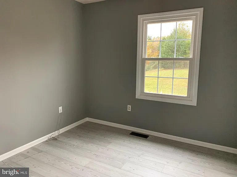 8262 Vernon St — Photo 16