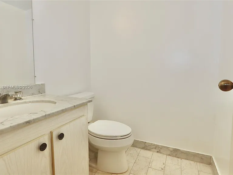 2401 S Ocean Dr #806 — Photo 11