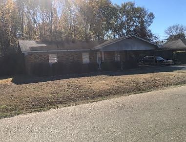 3rd image of 728 Martin Luther King Dr
