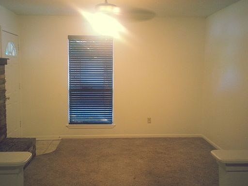 3rd image of 513 N Las Vegas Trl