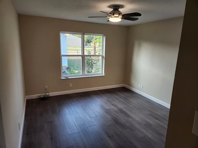 815 Sun Valley Dr — Photo 6