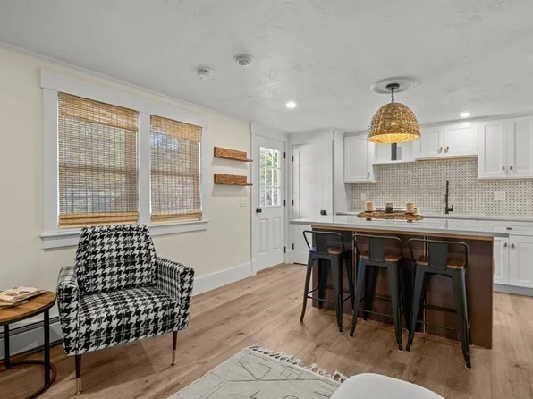253 Main St #5, Dennis, MA 02638