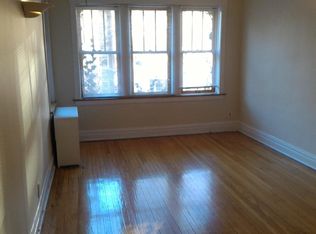 121 Home Ave APT 1B, Oak Park, IL
