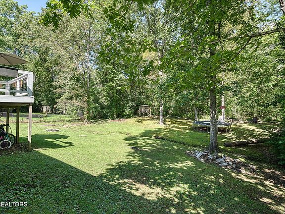 5th image of 71 Marymont Dr