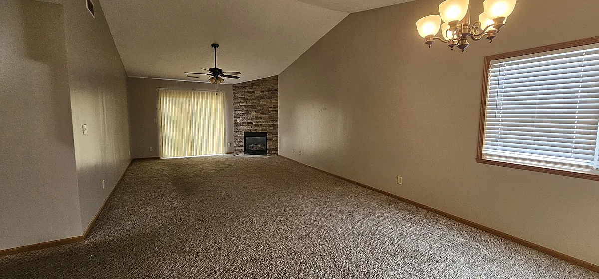 Building Photo - 2222 Grandchester Pl #2222