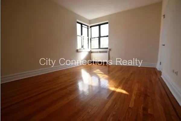 Rented by City Connections Realty | media 20