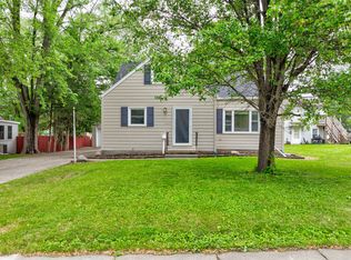 4007 68th St, Urbandale, IA 50322