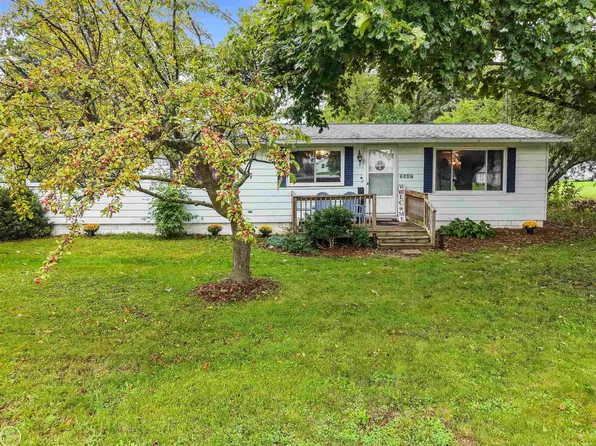 2547 Maple St, Deckerville, MI 48427