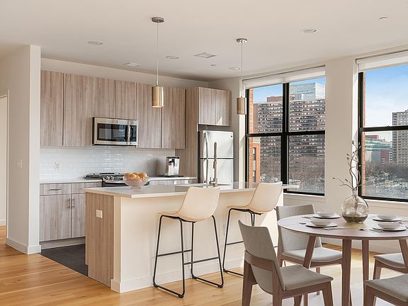 Charles & Co Two Bedroom Kitchen