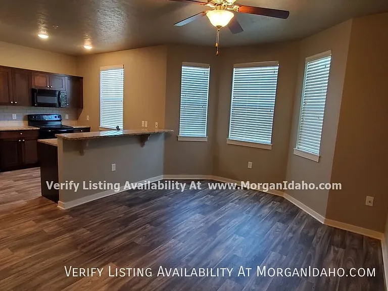 800 S Sunglow Ln #101 — Photo 3