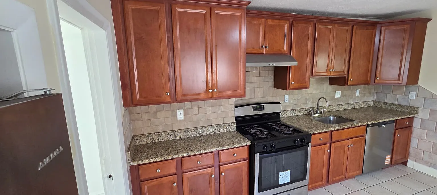 2 bed, 1462 sqft, $3,200 — Photo 2