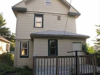 5th image of 1521 Spruce Ave
