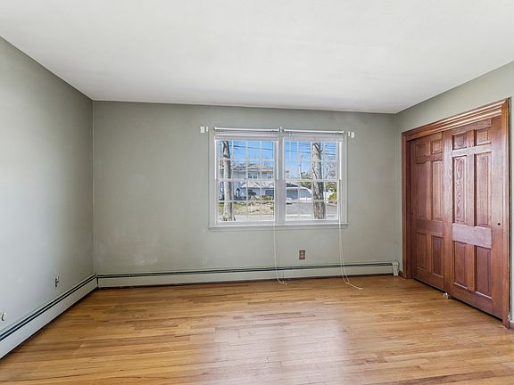 5th image of 46-46 Neptune Ave