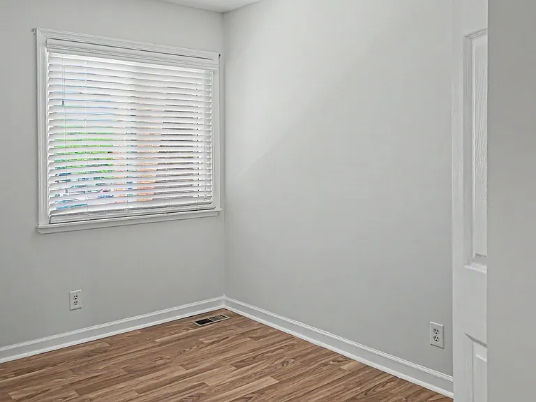 2736 Glengyle Dr #3 — Photo 20
