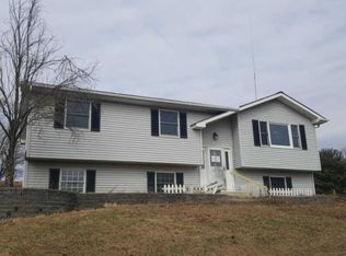 240 Harvest Hill Dr, Effort, PA 18330