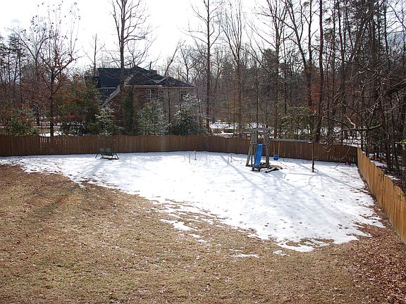 4th image of 8800 Windtree Ct