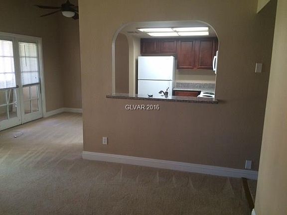 3rd image of 2611 Sunfish Dr Unit D