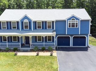 4 Saint Francis Pl, Hudson, NH 03051