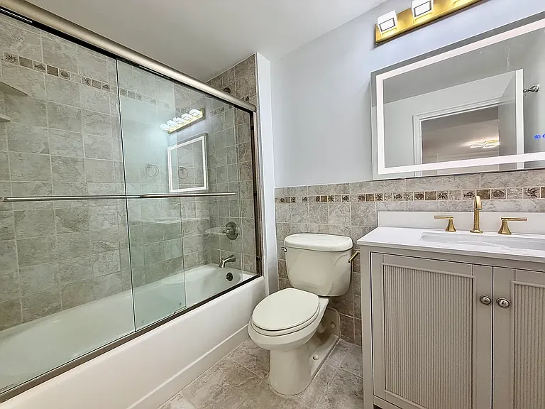 770 Anderson Ave #14C — Photo 12