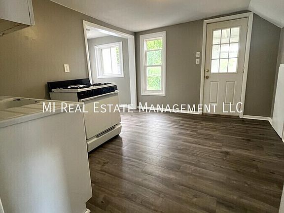 2nd image of 342 Marion Ave NW #2