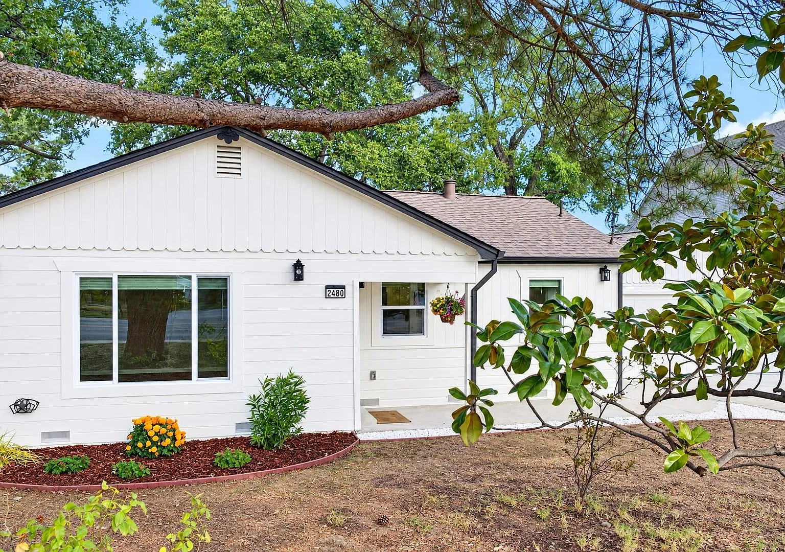 Modern 2-Bedroom Walnut Creek home with Brand-New Kitchen & Major Upgrades! — Photo 4