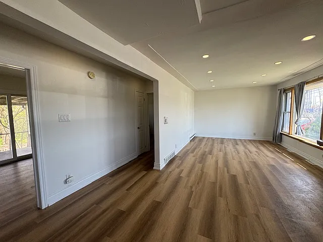 1124 Weber St E #1 — Photo 14