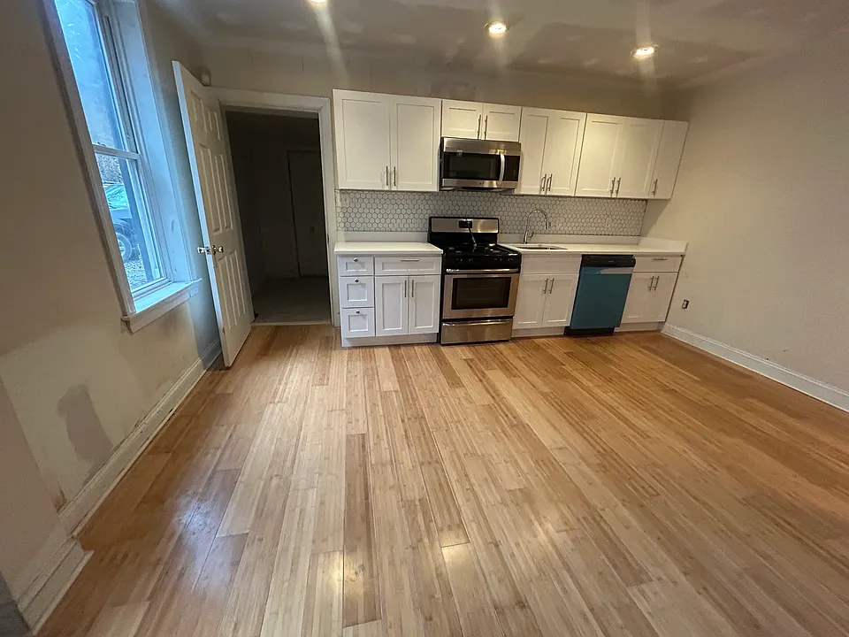 4163 Ridge Ave #1A
