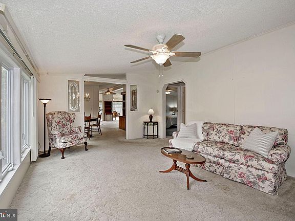 4th image of 13 Park Place Dr