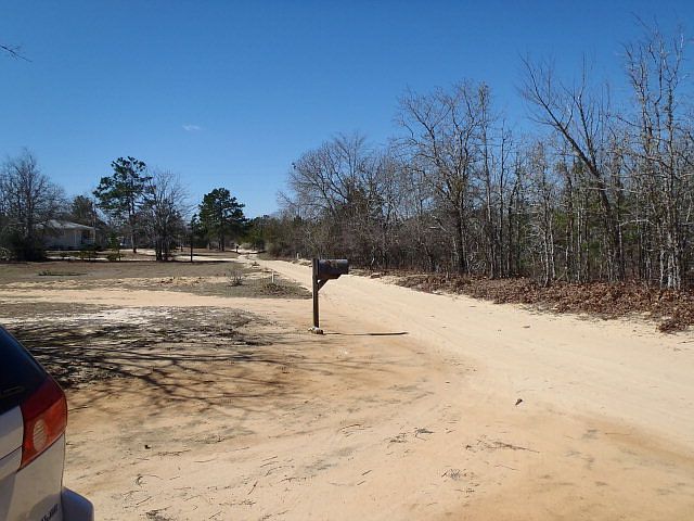 2nd image of 25 Halls Country Rd